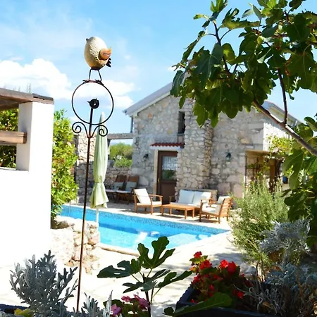 Three Sisters, Absolutely Unique Stone Houses, 200 M From The Rudine (Dobrinj)