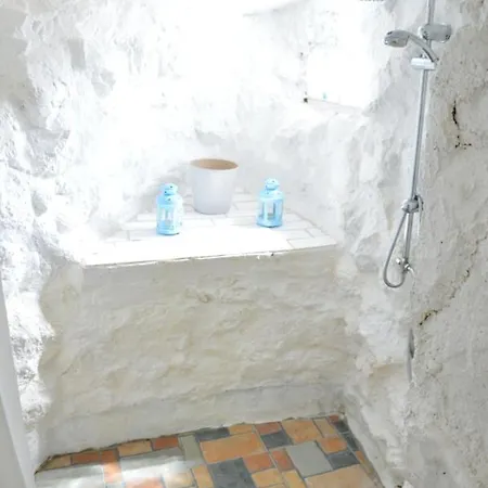 Three Sisters, Absolutely Unique Stone Houses, 200 M From The Villa *