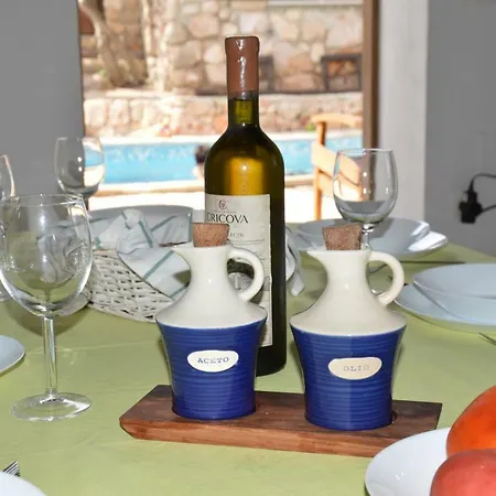 Villa Three Sisters, Absolutely Unique Stone Houses, 200 M From The Rudine (Dobrinj)