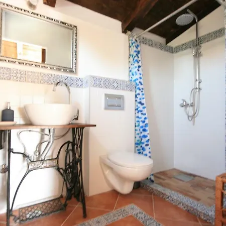 Three Sisters, Absolutely Unique Stone Houses, 200 M From The Rudine (Dobrinj)