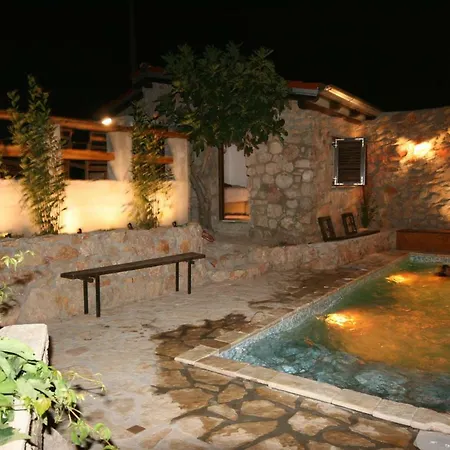 Three Sisters, Absolutely Unique Stone Houses, 200 M From The Villa Rudine (Dobrinj)