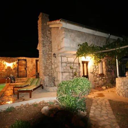 Three Sisters, Absolutely Unique Stone Houses, 200 M From The Rudine (Dobrinj)