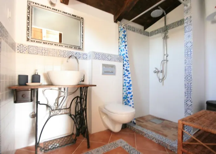 Three Sisters, Absolutely Unique Stone Houses, 200 M From The Rudine (Dobrinj)