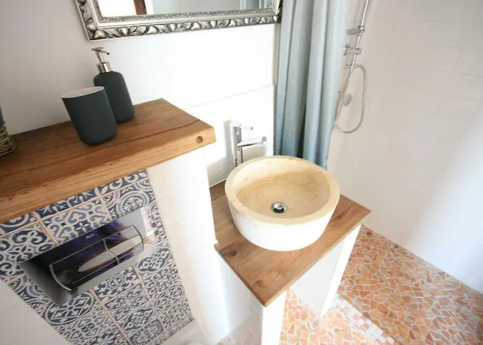 Three Sisters, Absolutely Unique Stone Houses, 200 M From The Βίλα Rudine (Dobrinj)