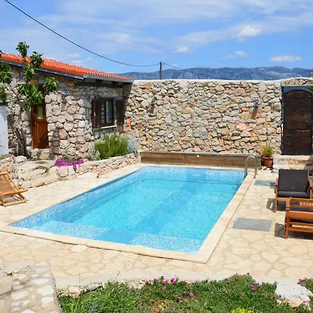 Three Sisters, Absolutely Unique Stone Houses, 200 M From The