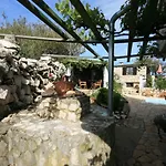 Three Sisters, Absolutely Unique Stone Houses, 200 M From The Villa *