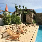 Three Sisters, Absolutely Unique Stone Houses, 200 M From The * Rudine