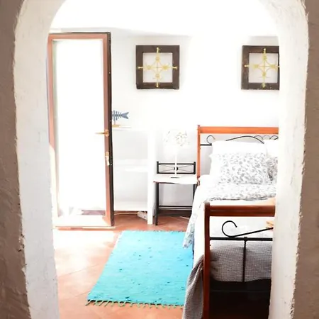 Three Sisters, Absolutely Unique Stone Houses, 200 M From The Vila