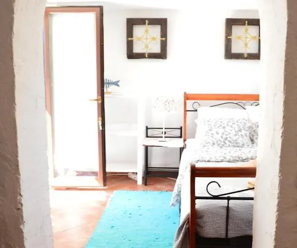 Three Sisters, Absolutely Unique Stone Houses, 200 M From The Villa