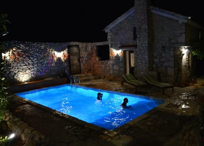 Villa Three Sisters, Absolutely Unique Stone Houses, 200 M From The Rudine (Dobrinj)