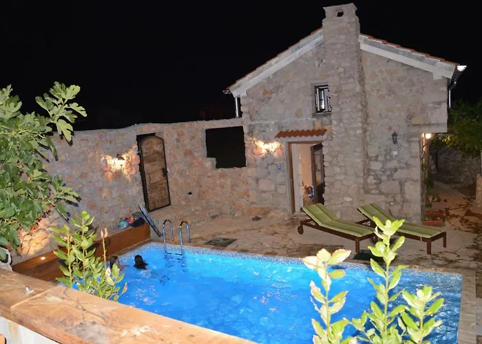 Villa Three Sisters, Absolutely Unique Stone Houses, 200 M From The