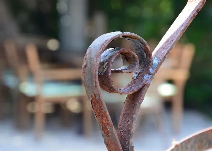 Three Sisters, Absolutely Unique Stone Houses, 200 M From The *