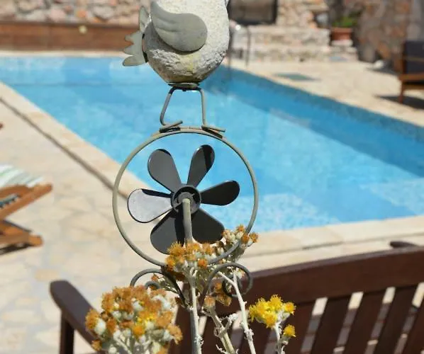 Three Sisters, Absolutely Unique Stone Houses, 200 M From The Villa