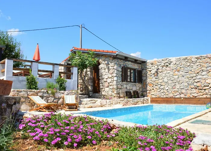 Three Sisters, Absolutely Unique Stone Houses, 200 M From The Rudine (Dobrinj)